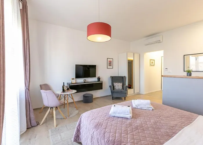 Polai Panorama With Free Parking Appartement *